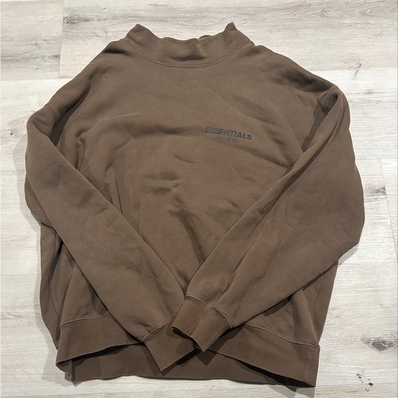 Fear Of God Essentials Mock Neck Pullover - Picture 2 of 4